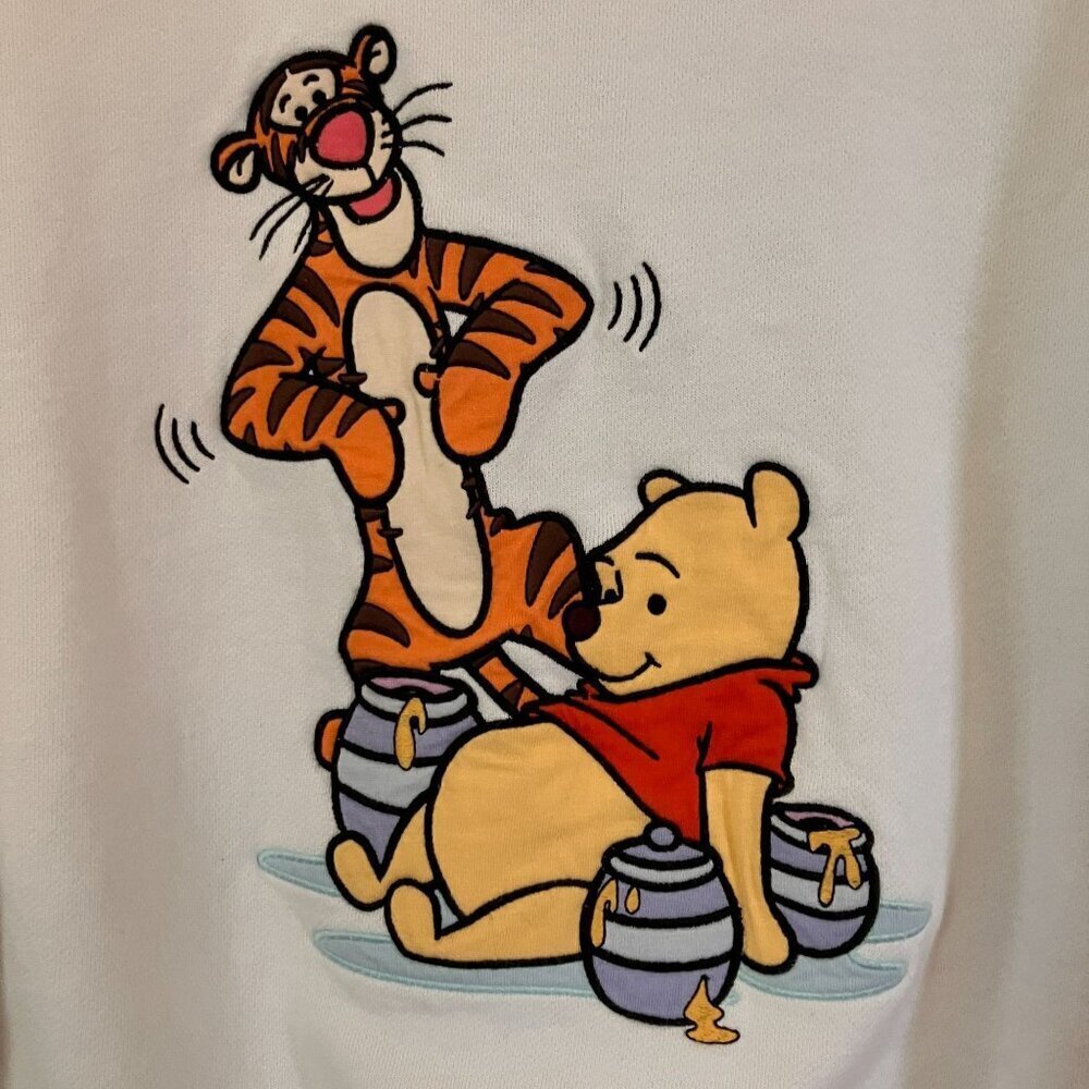 Disney Womens Winnie Pooh Tigger Embroidered Crop Sweatshirt Small White SP NWT - Picture 5 of 12